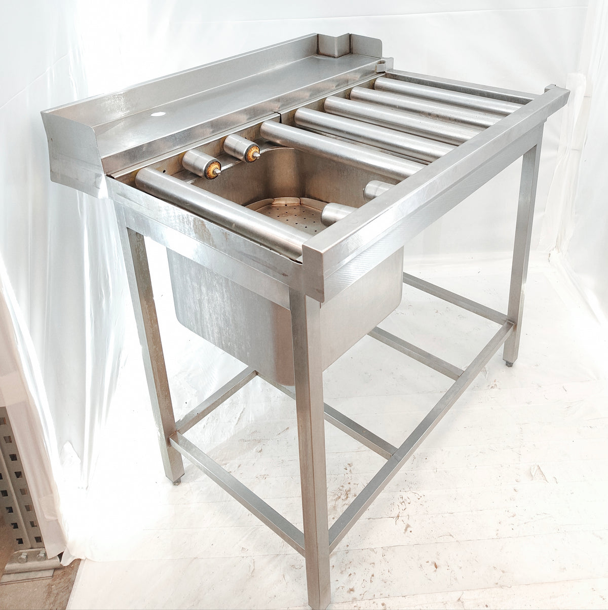 Table de prélavage inox à rouleaux avec bac et douchette – entrée de lave-vaisselle 102 cm – Bon état
