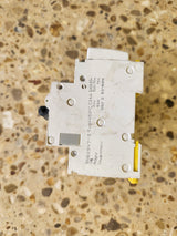 Disjoncteur différentiel Schneider Electric DT40 C32 + Vigi TG40 – 300 mA
