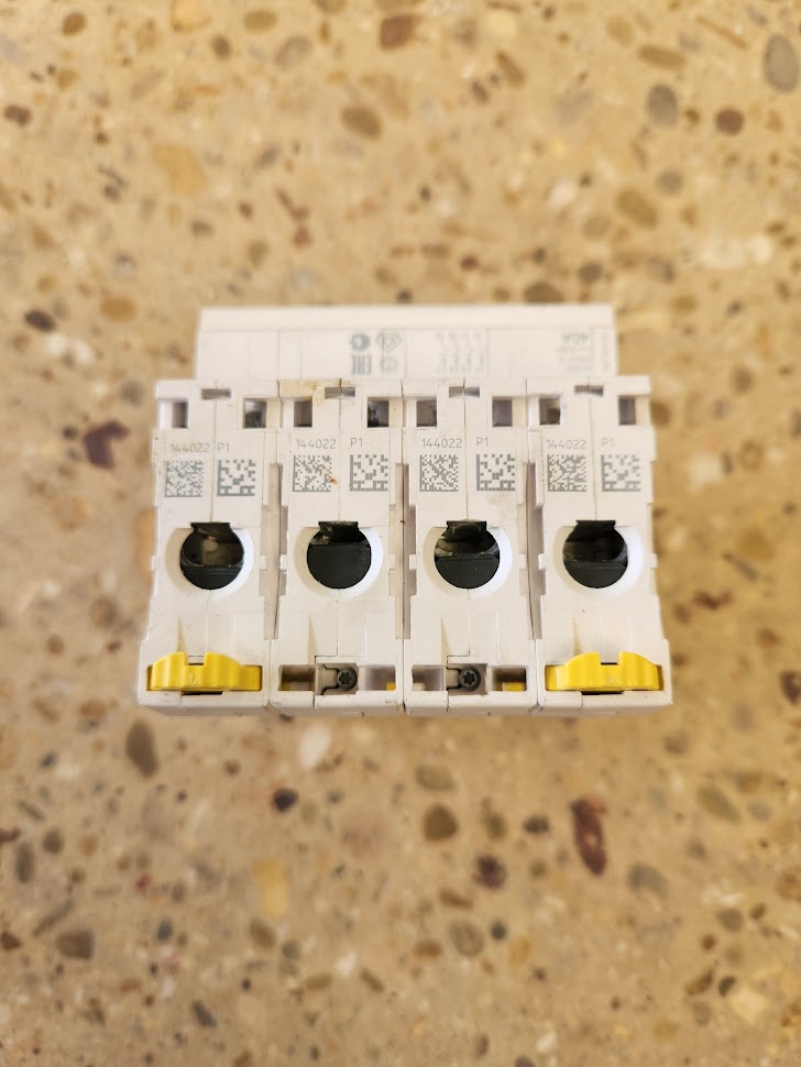 Disjoncteur Schneider Electric iC60L C40 – 40A – 4P