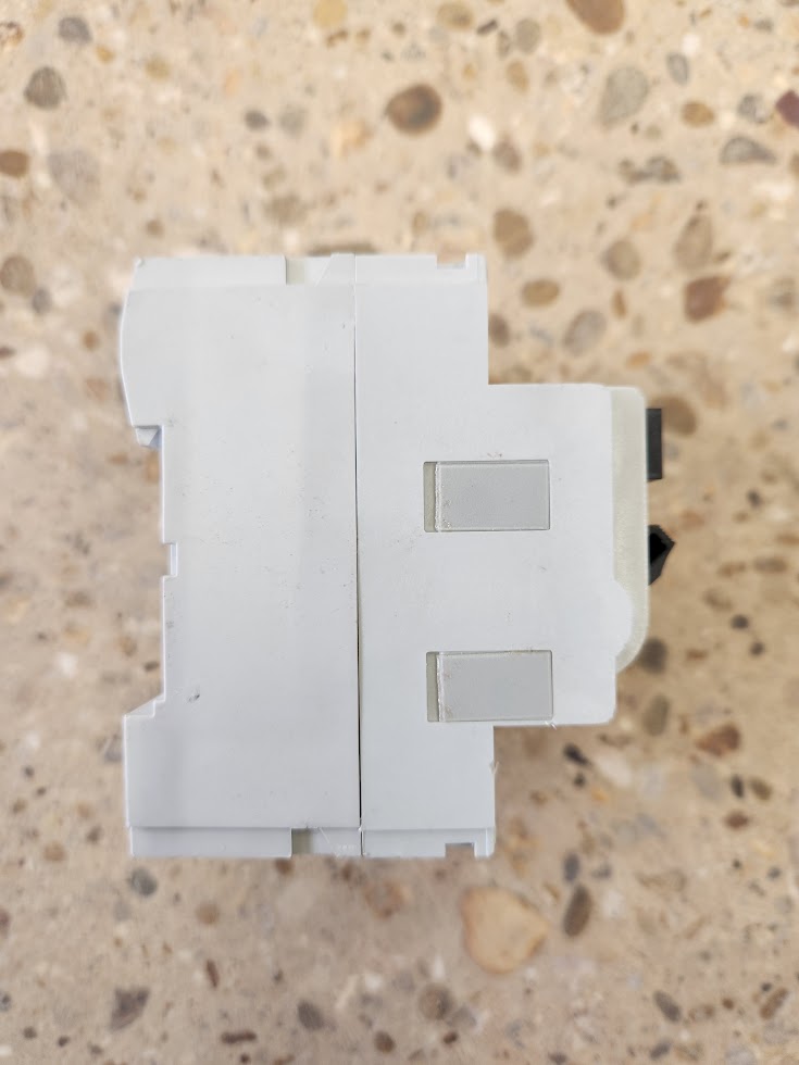 Disjoncteur différentiel Merlin Gerin Multi9 ID si – 40A – 30mA – 400V – 4P