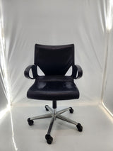 Chaise de bureau design – Bon état