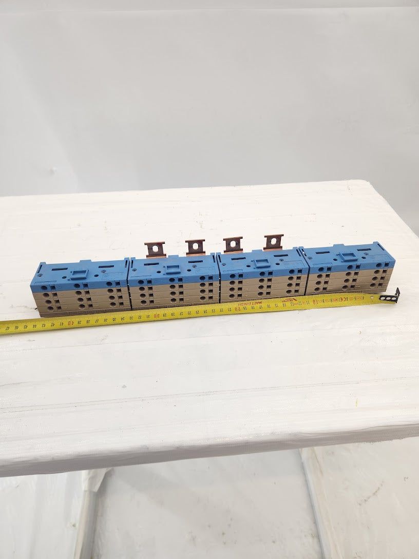 Lot de 4 répartiteurs de puissance tétrapolaires 3P+N sur rail DIN – avec barrettes de pontage cuivre – Bon état