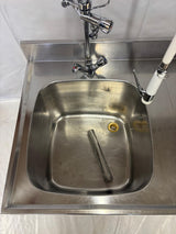 Plonge inox 1 bac + égouttoir 140 cm avec douchette de prélavage – Bon état