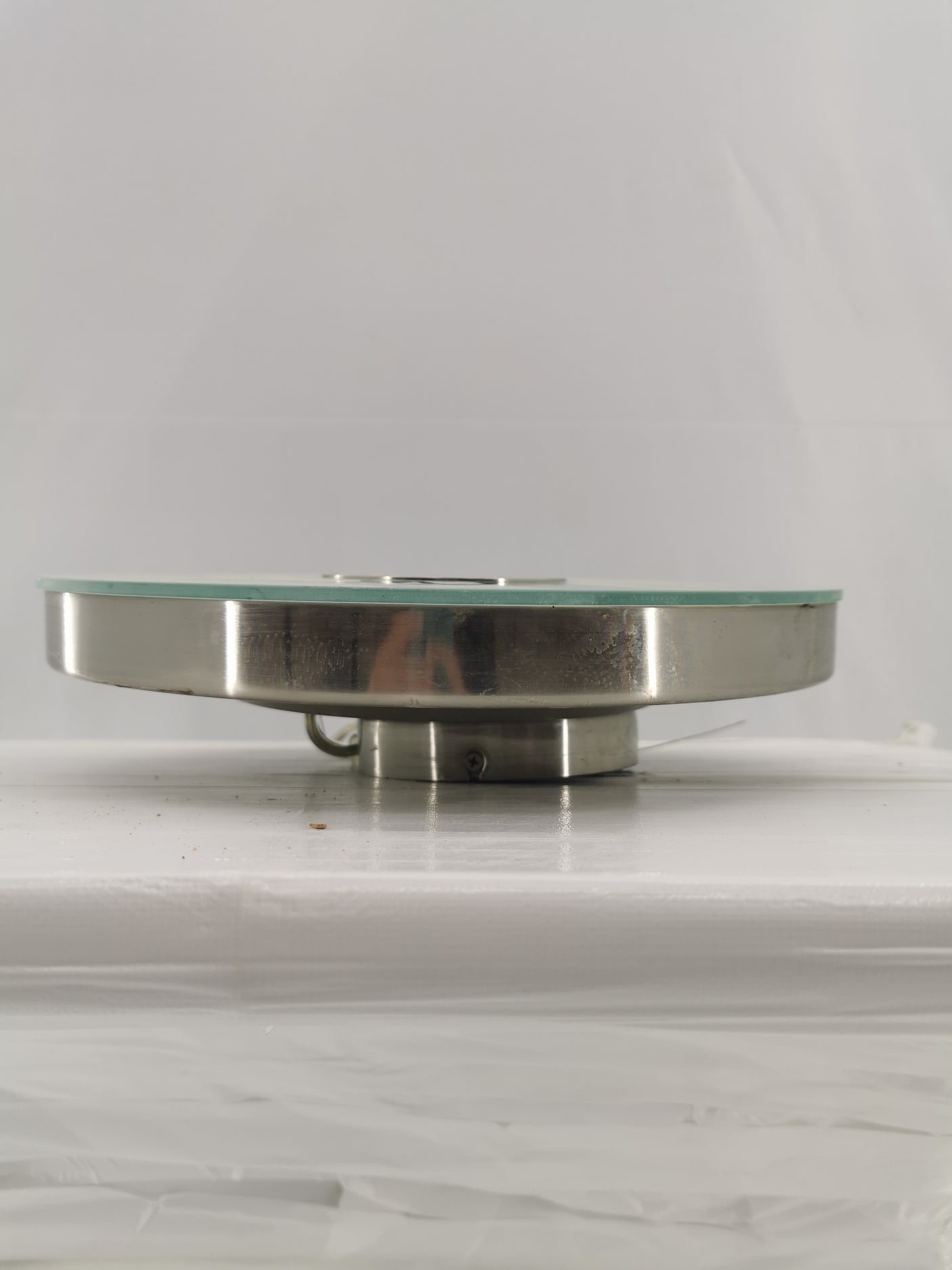 Suspension métal brossé + diffuseur en verre – Très bon état