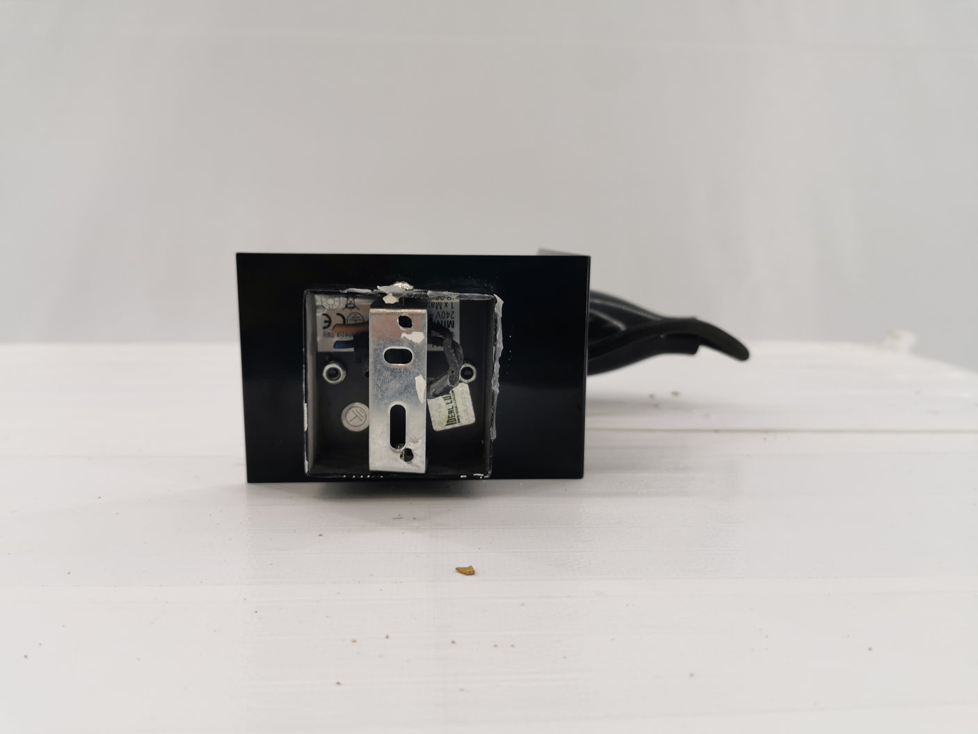 Applique murale industrielle – métal noir + ampoule LED filament - Très bon état