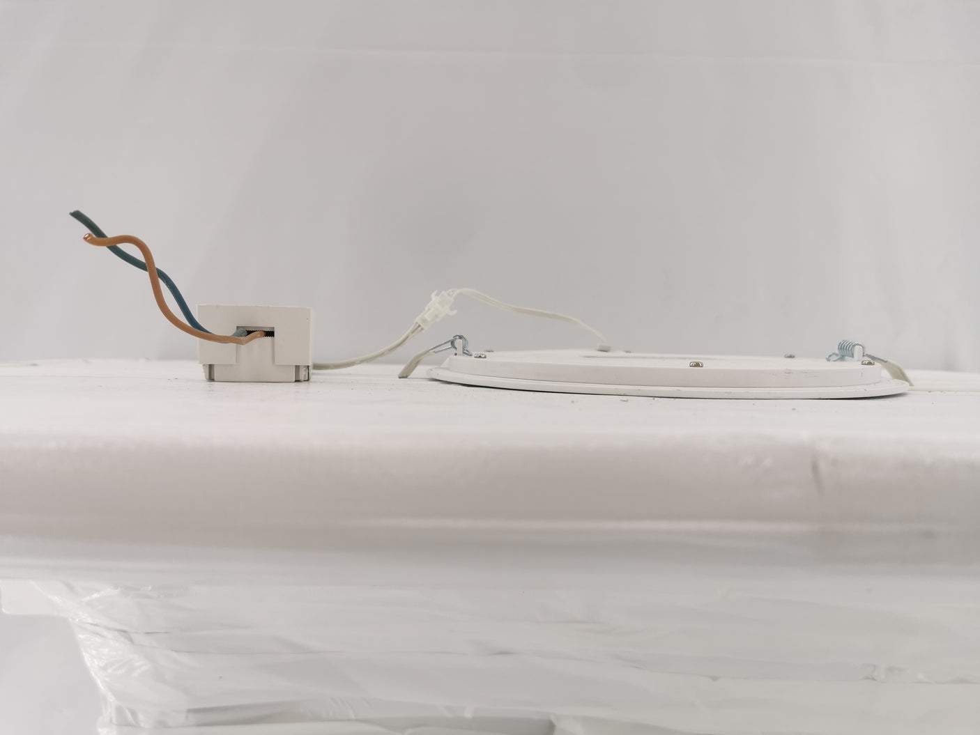 Spot LED encastrable Inspire 22W + Driver – Blanc – IP20 - Très bon état