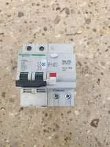 Disjoncteur différentiel 2P 40A courbe C 30 mA Schneider C60N + Vigi C60 – Bon état