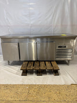 Table réfrigérée inox 3 portes Vauconsant - Bon état