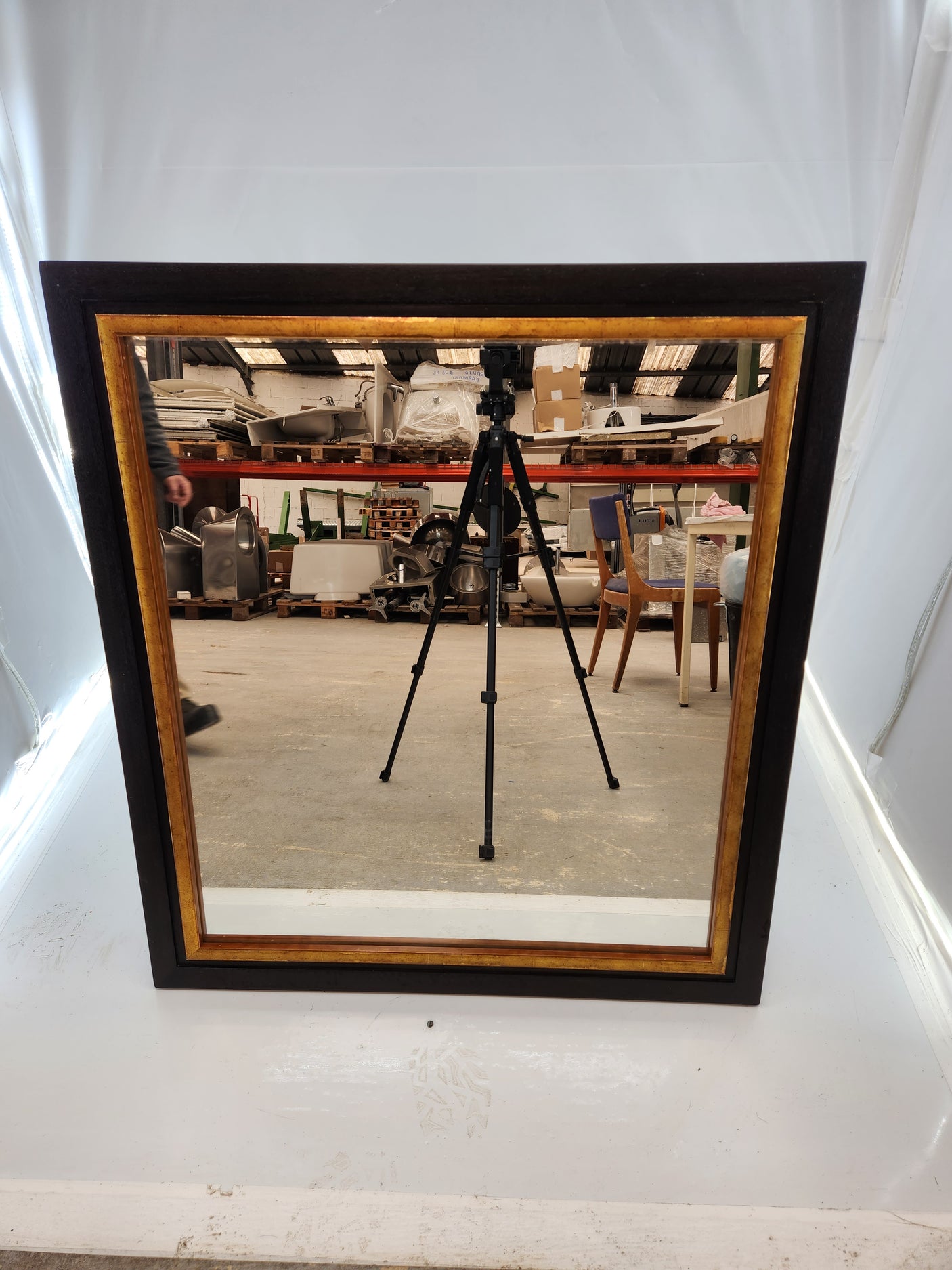 Grand miroir mural avec cadre en bois – Style classique - Très bon état
