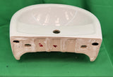 Lavabo suspendu en céramique blanche Villeroy & Boch - Très bon état