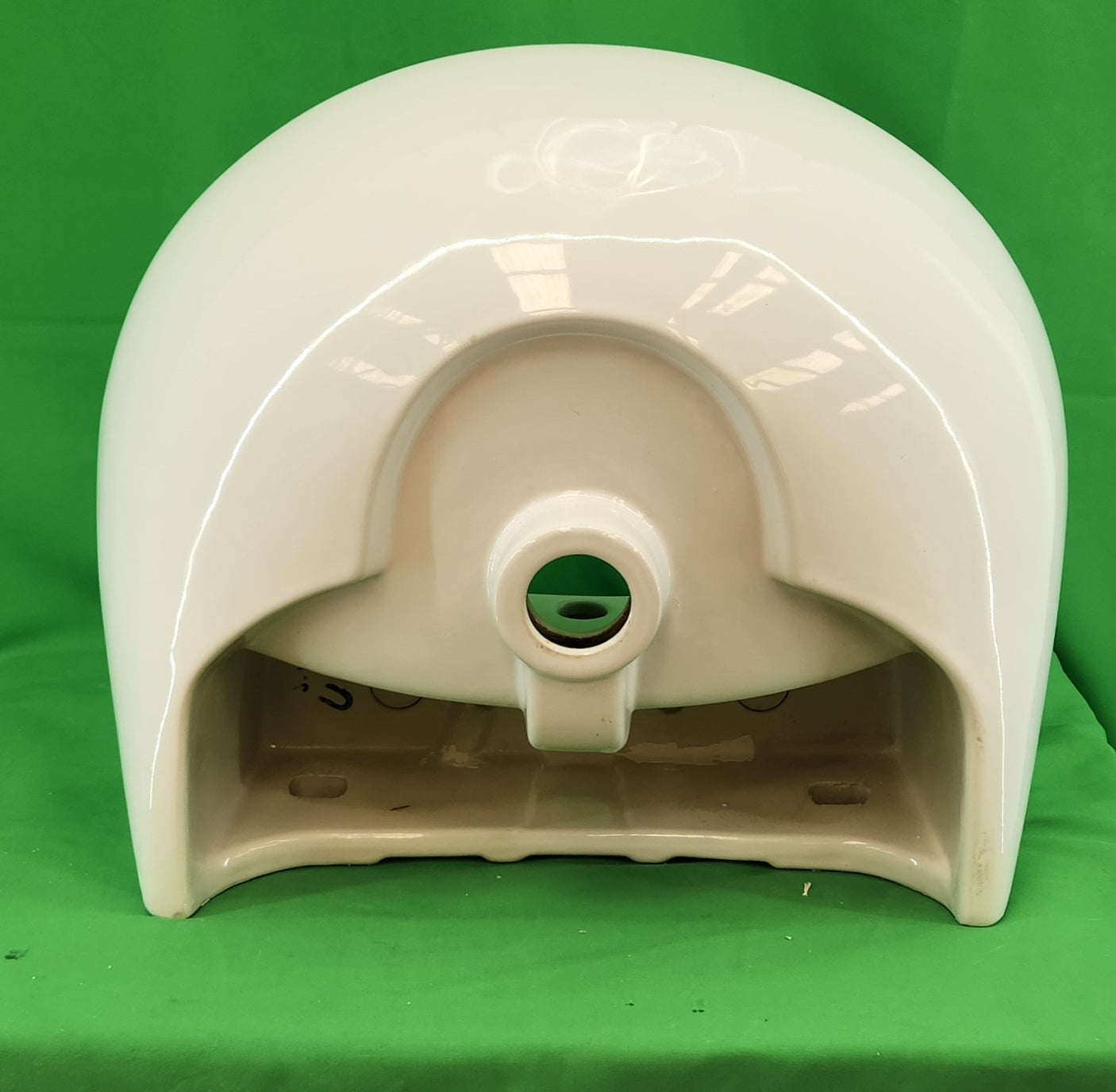 Lavabo suspendu en céramique blanche Villeroy & Boch - Très bon état