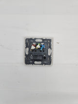 Prise électrique encastrable Legrand – 2P+T – Blanc