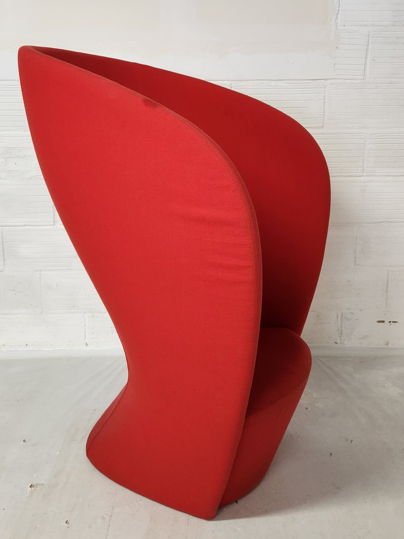 Fauteuils design rouge – Style contemporain / lounge – 134 cm - Très bon état