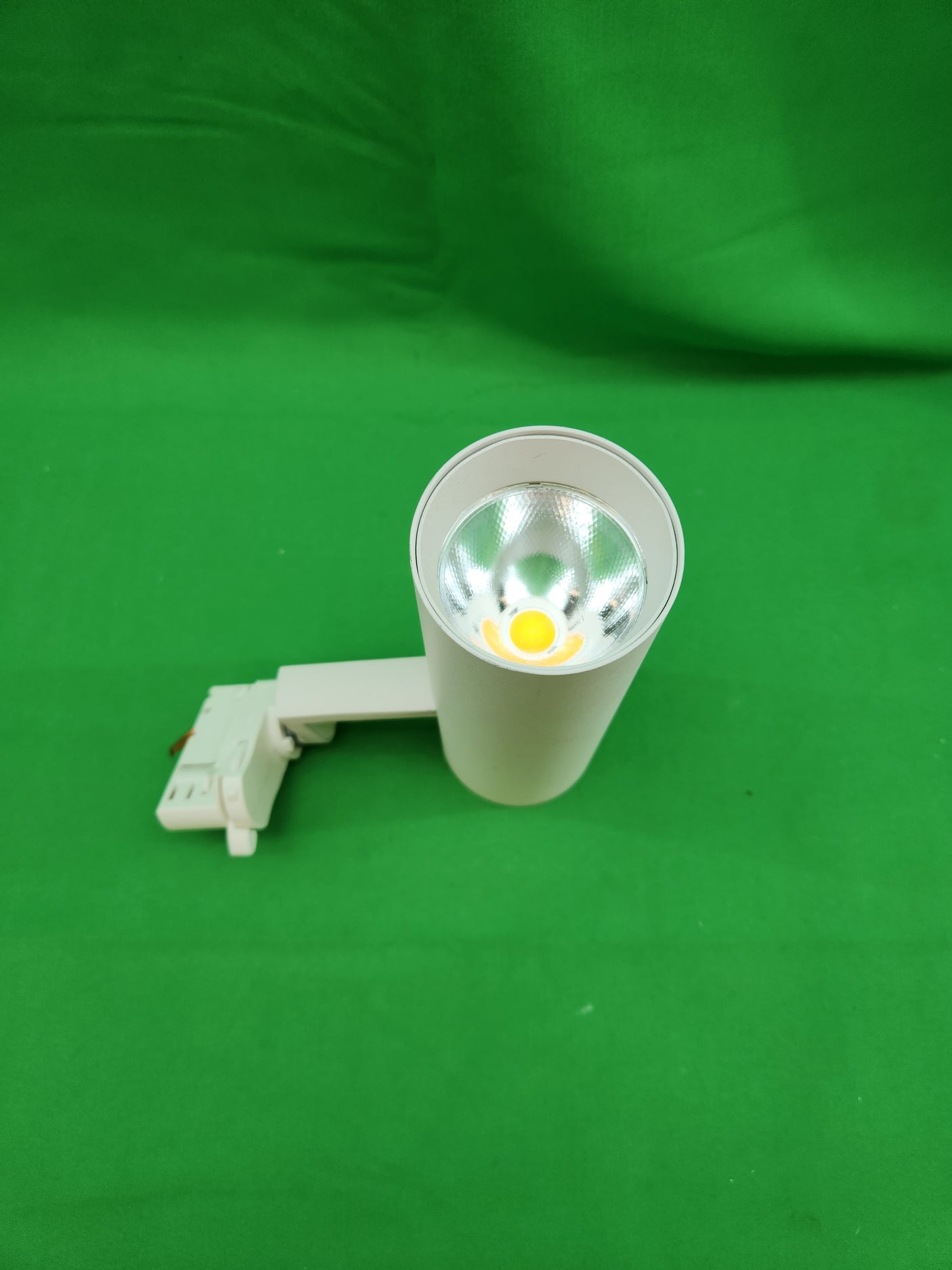 Spot LED sur rail orientable INDIGO 25W – blanc – rails disponibles