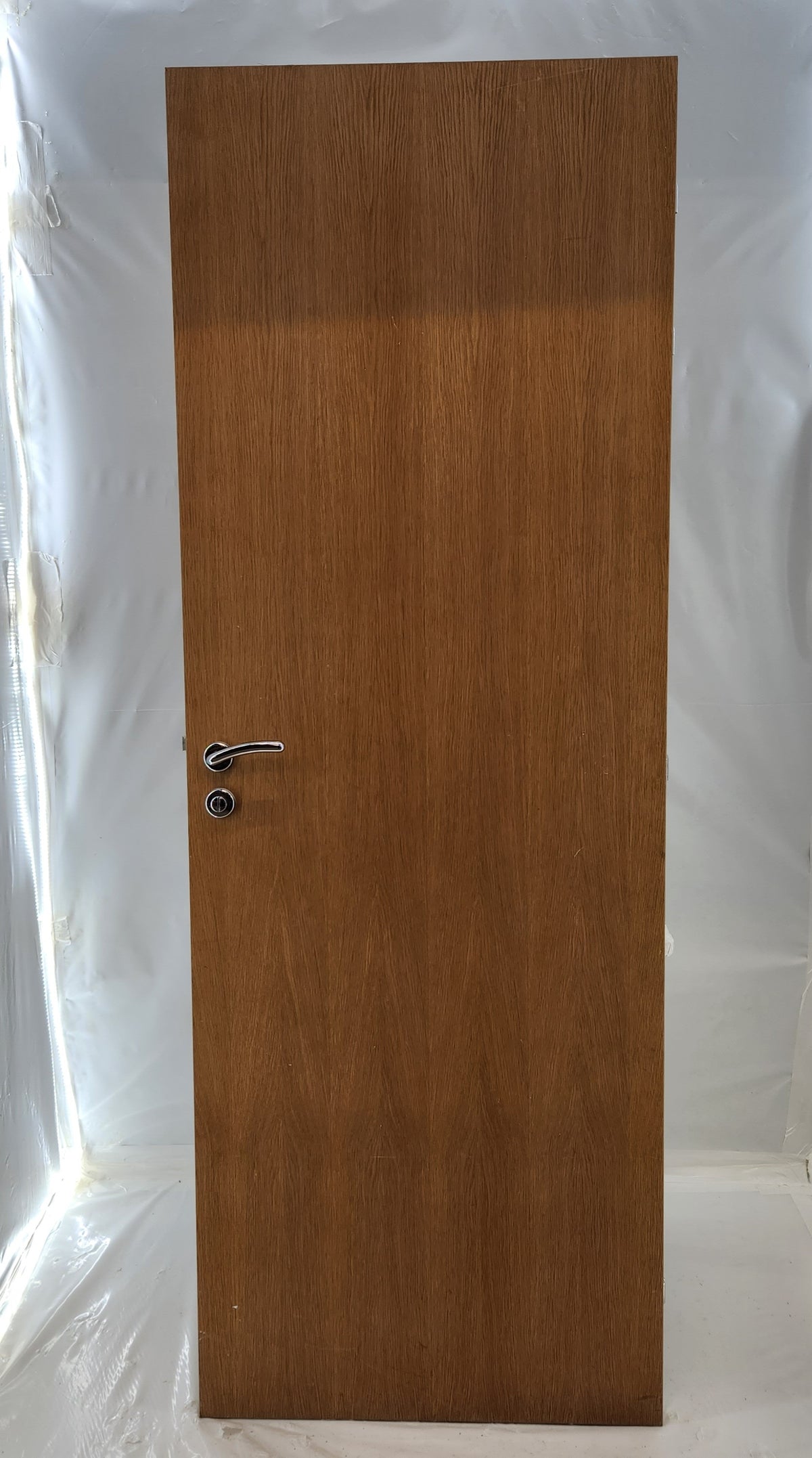 Bloc-porte plaqué chêne 73 x 204 cm avec huisserie et poignée – Bon état