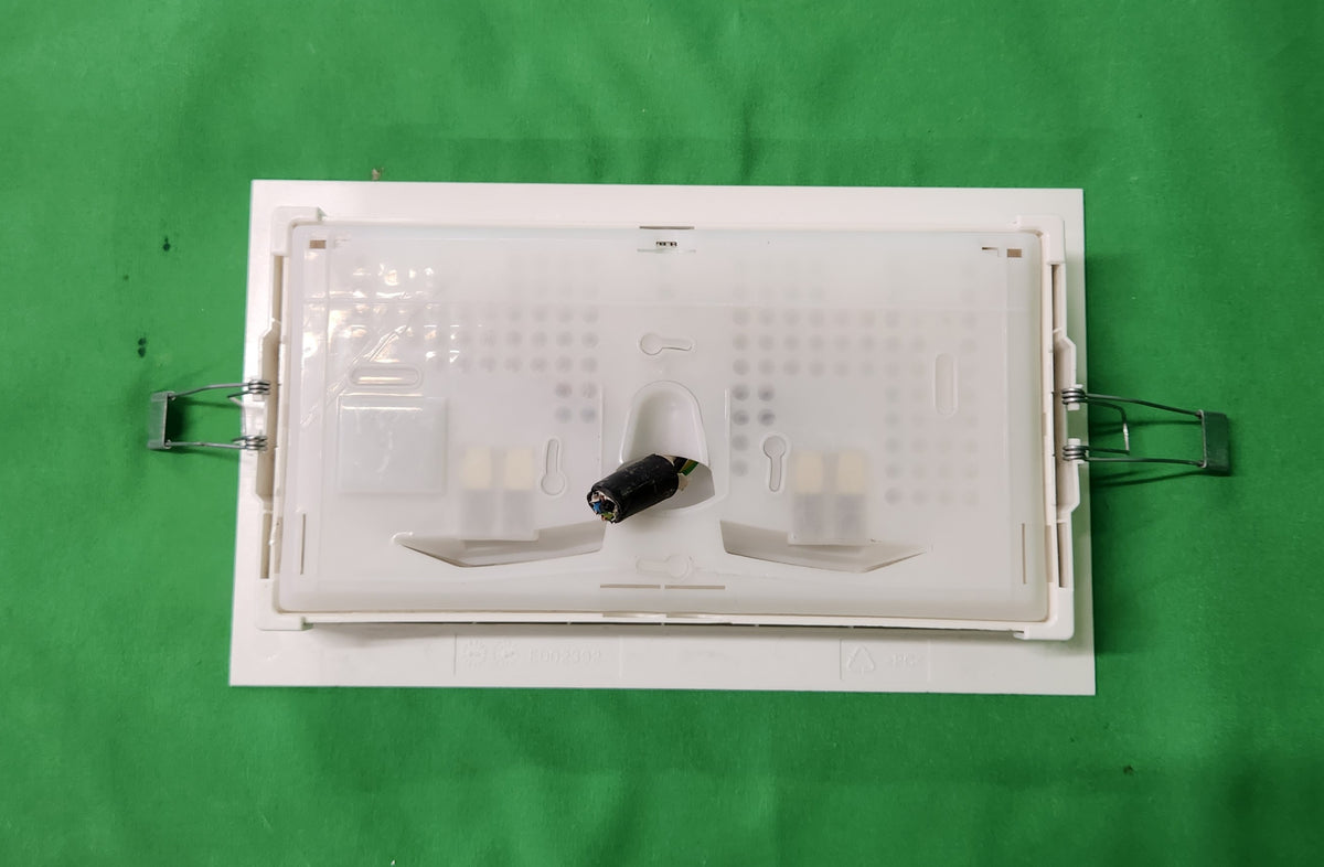 Bloc de secours BAES ambiance Ura 111 227V – LED 400 lm – encastrable – IP42 / IK07