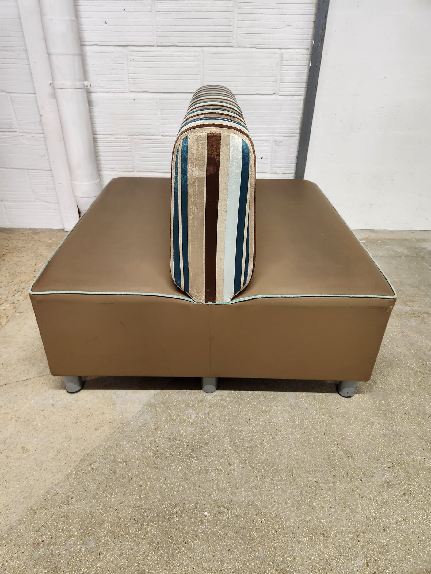 Banquette professionnelle 2 places – Plusieurs dimensions – Très bon état