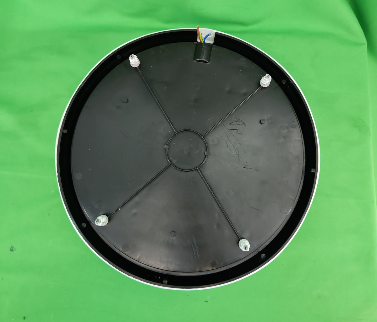 Grand plafonnier rond LED – diffuseur opale – blanc – plafond ou mur – Bon état