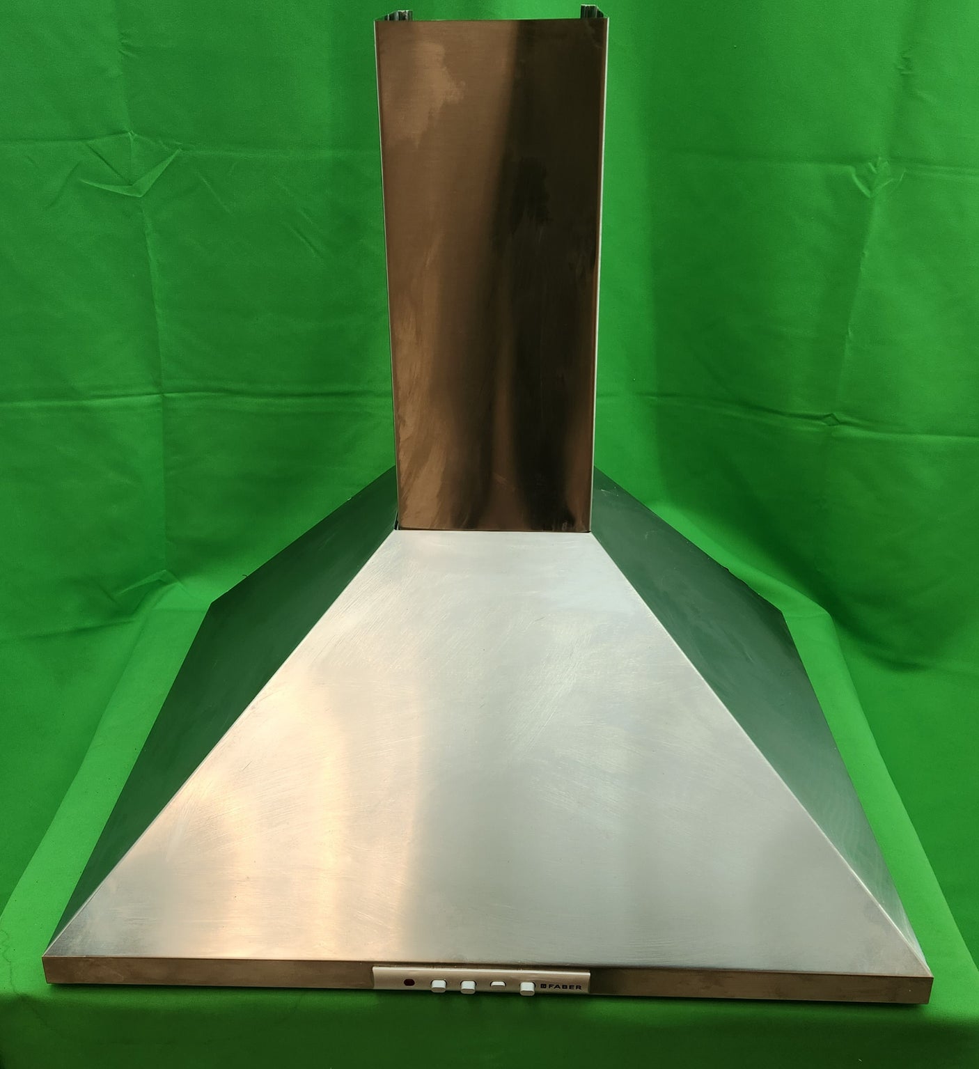 Hotte aspirante Faber inox murale (pyramidale)