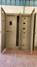 Grande armoire électrique industrielle / armoire de distribution 2,02 m