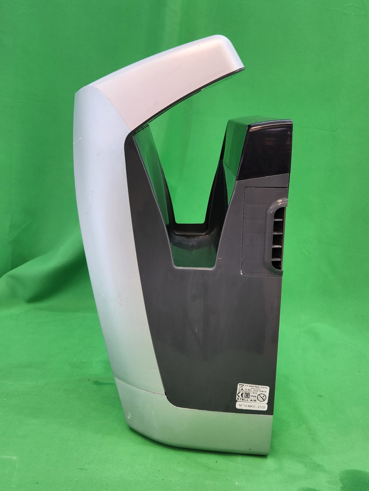 Sèche-mains à lame d’air, mains plongées, 1 200 W – JVD Stell’Air – IP44, fabrication française – Bon état