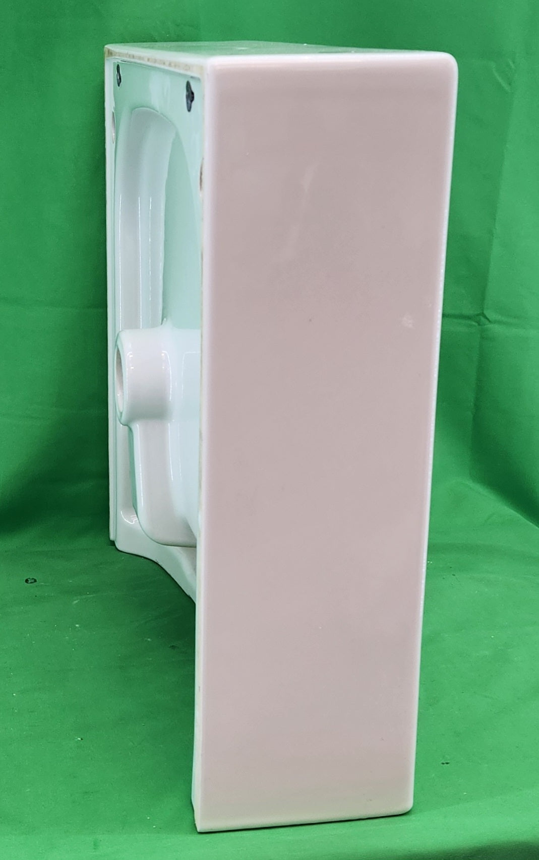 Lavabo carré en céramique blanche - Marque Laufen - Très bon état