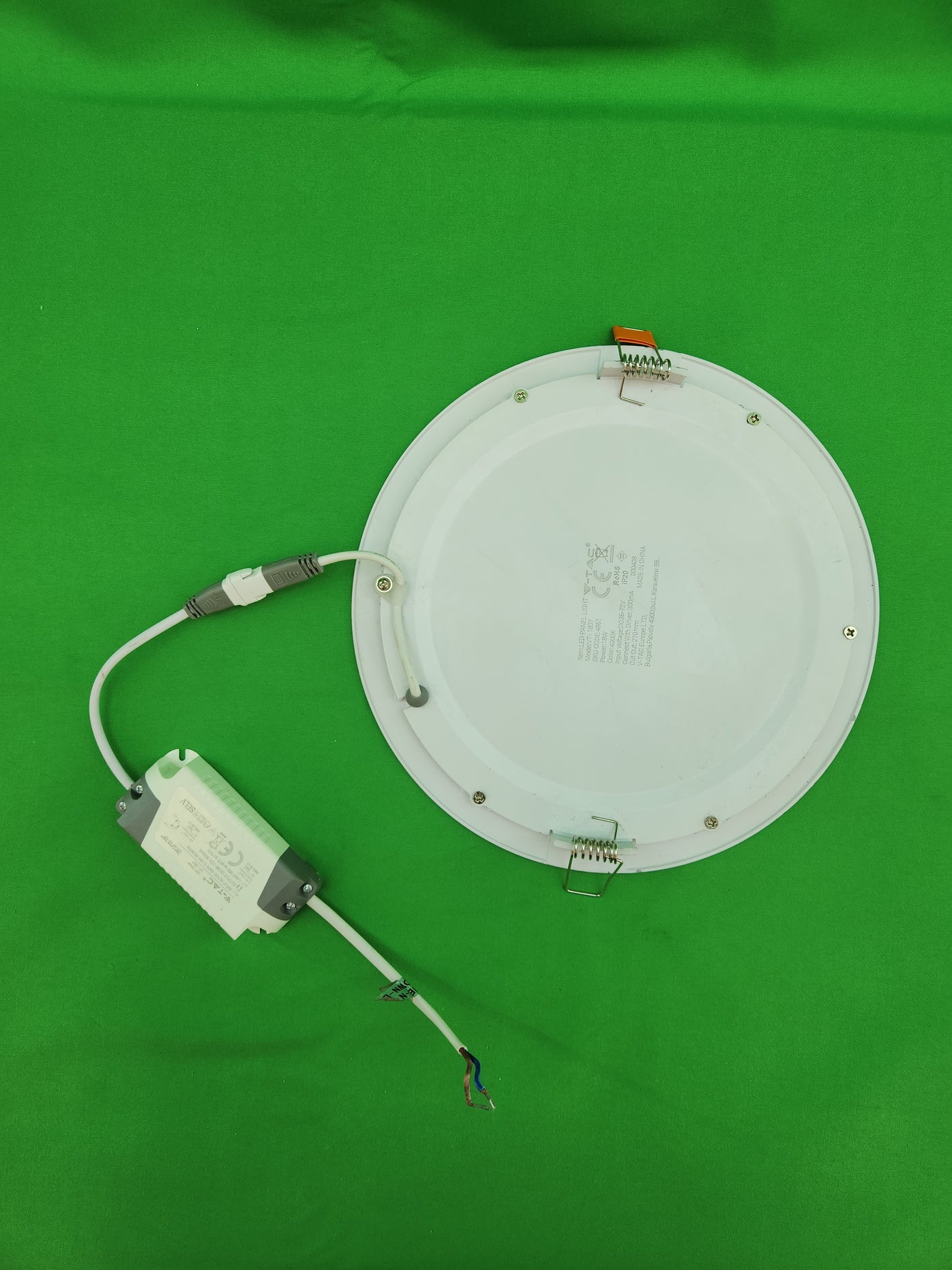 Panneau LED encastrable V-TAC 18W – 4000K avec driver