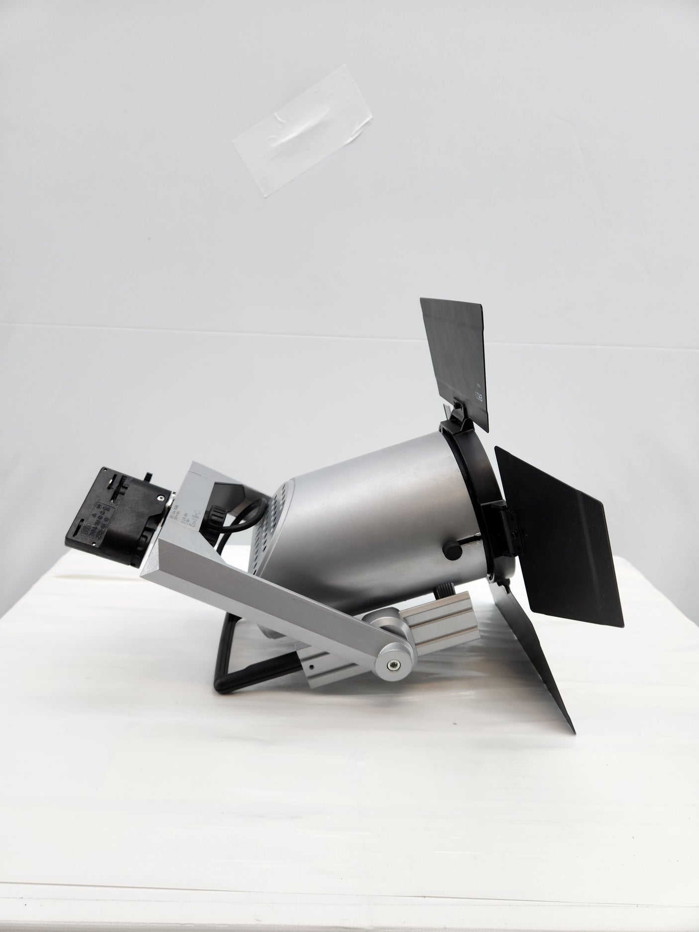 Projecteur de studio ERCO Stella 150W avec volets – éclairage photo / théâtre