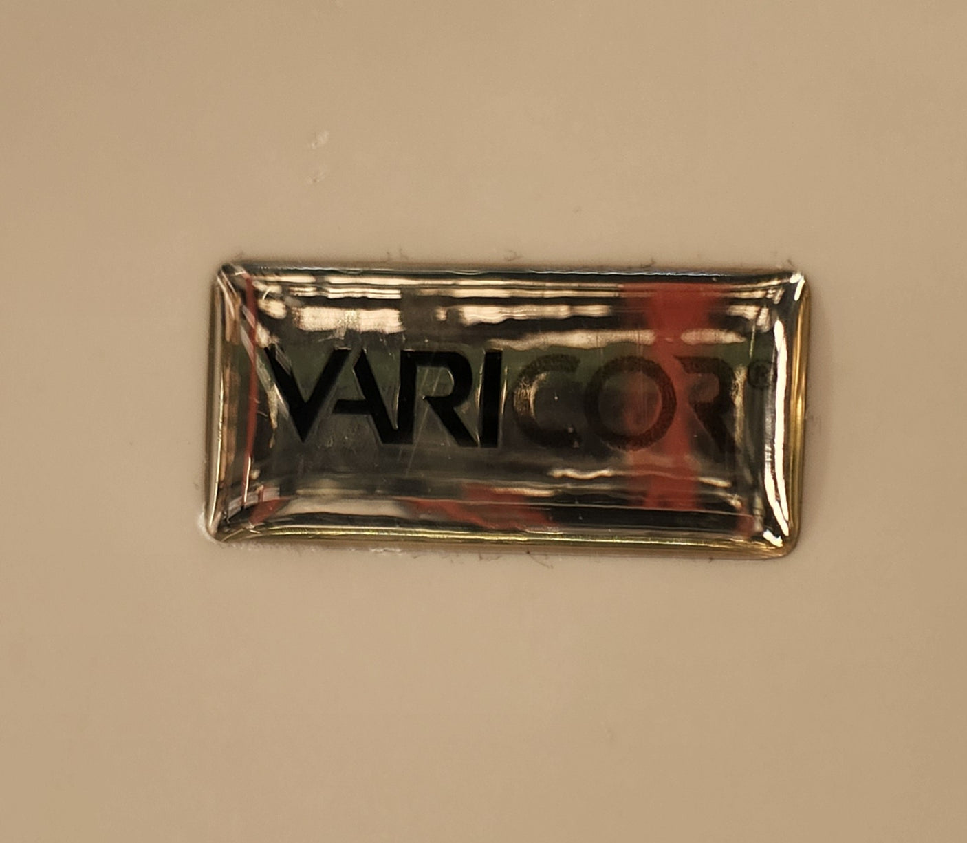 Lavabo suspendu double vasque – Varicor – Bon état