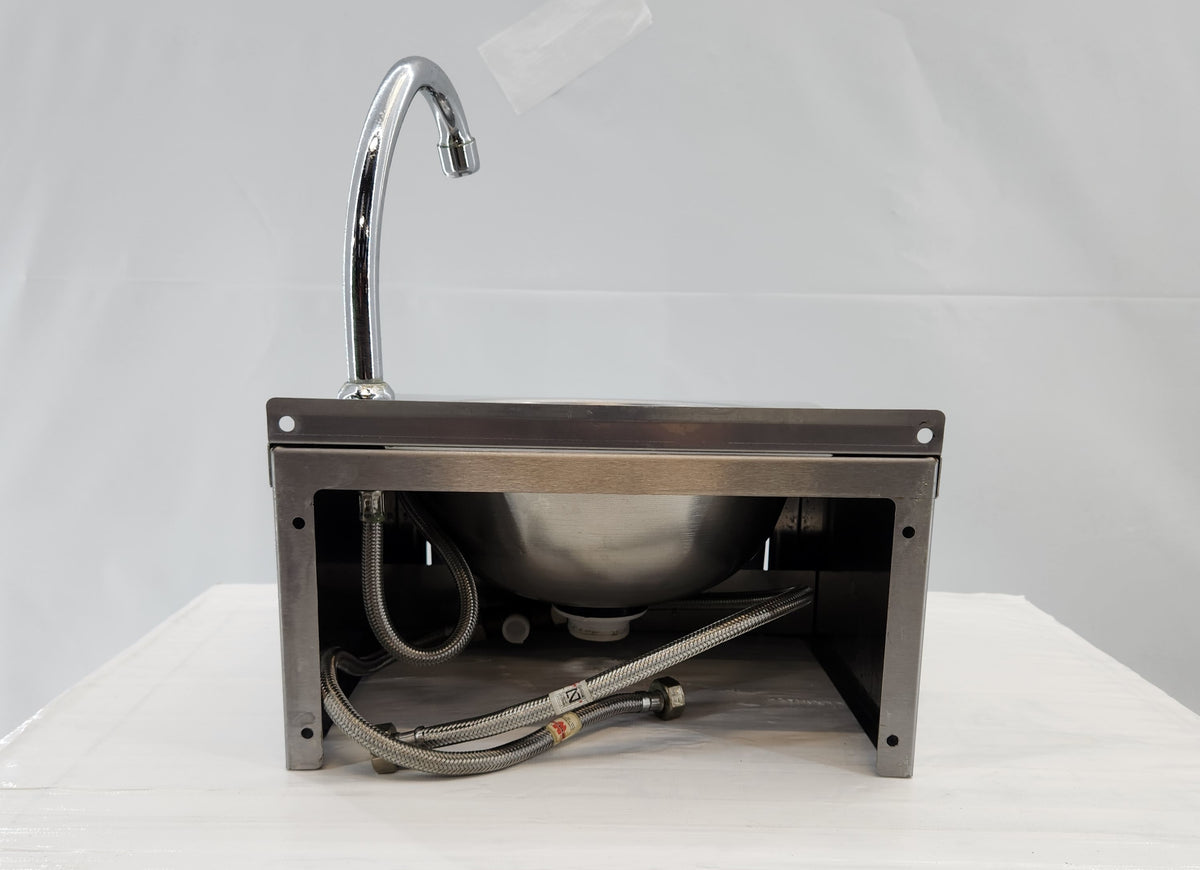 Lave-mains inox compact à commande fémorale – Tournus Équipement – cuve ronde – 33 x 33 cm – Bon état