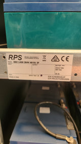 Onduleur Riello Master MPS MPT 40-6P, puissance nominale 40 kVA / ≈ 36 kW, + batteries