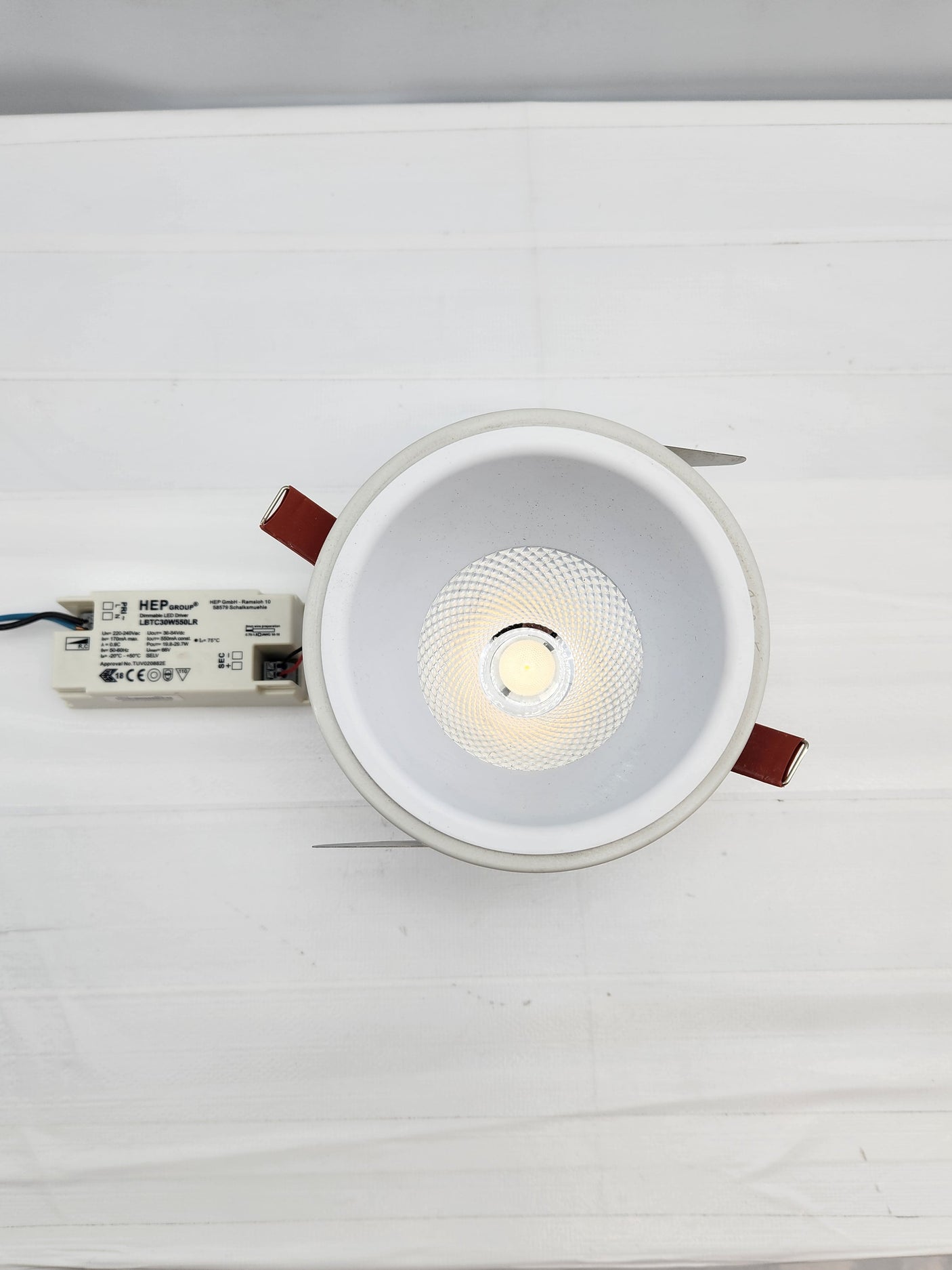 Spot LED encastrable Indigo – 25W – Avec driver –Très bon état