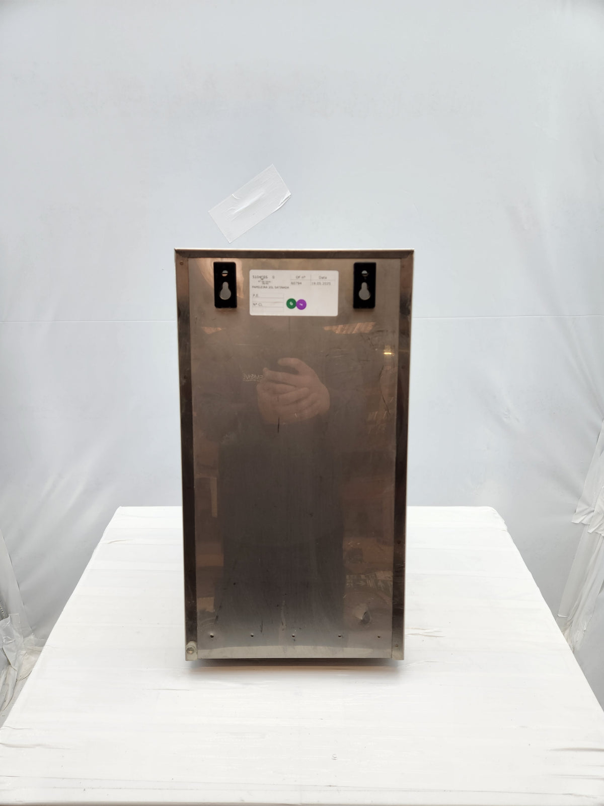 Poubelle murale inox DELABIE 20 L – sanitaires professionnels