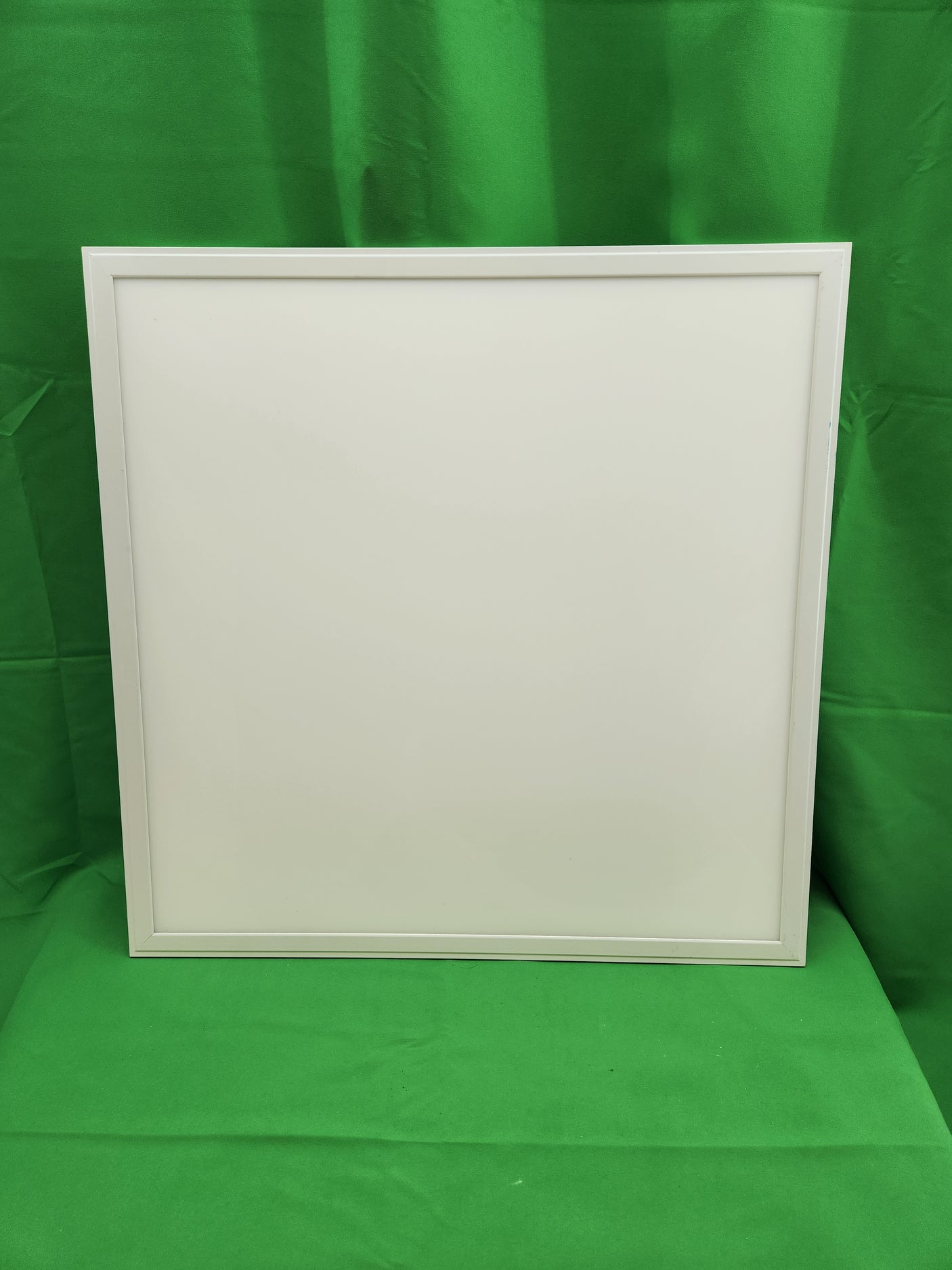 Dalle LED 60x60 – 38W – 4000K – Marque Clareo